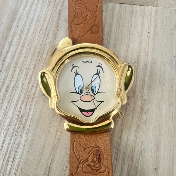 Vintage Timex Disney Dopey seven dwarfs watch NEW BATTERY - Picture 1 of 8